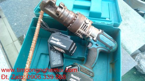 Máy cắt sắt thuỷ lực pin Makita 18v